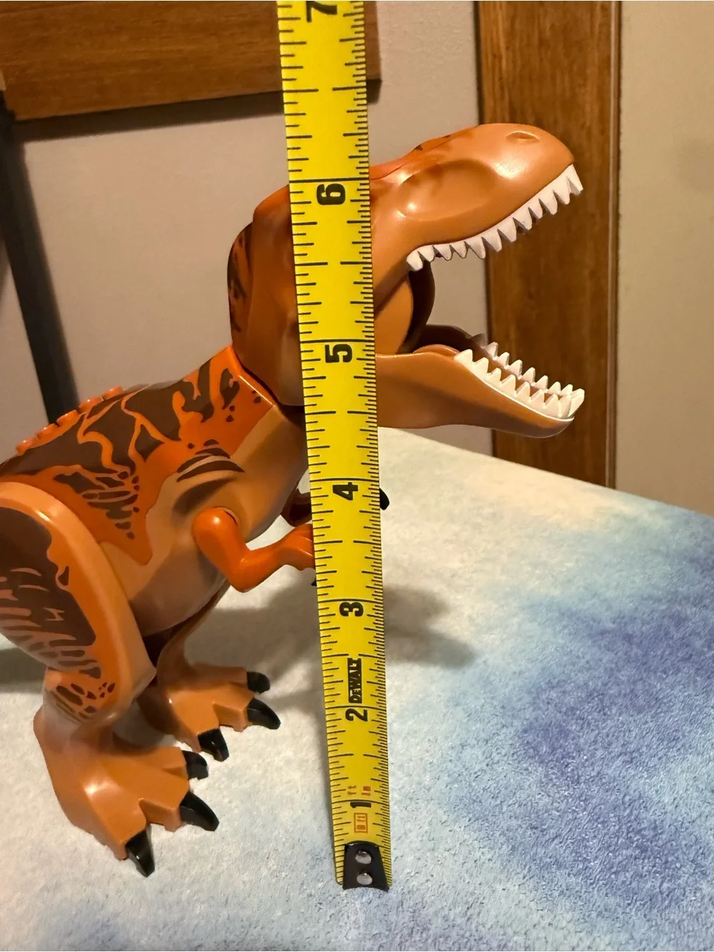 LEGO Jurassic World T. Rex Tyrannosaurus Rex Dinosaur Figure 2010 Tracker 75918